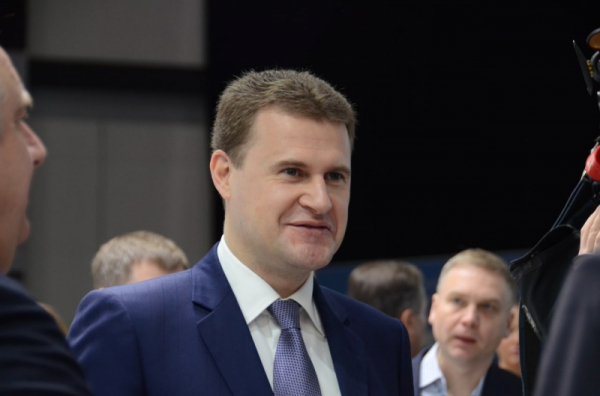 Инвестиции в 63 миллиарда: Артюхов доложил министру Чекункову о развитии Арктической зоны на Ямале