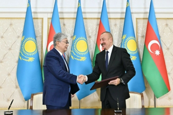 Казахстан и Азербайджан увеличили товарооборот на 40%
