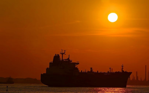 Цены на нефть Brent упали почти на 18% и приблизились к $81 за баррель