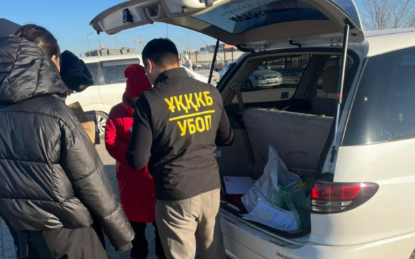 Страховки, медсправки, свидетельства о курсах продавались на парковке у СпецЦОНа