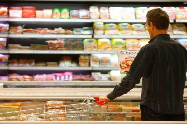 Акиматы не мониторят цены в магазинах — депутат назвал причину дороговизны продуктов