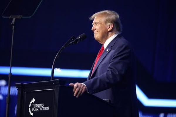 Bloomberg: Трамп хочет, чтобы за постоянное место в &laquo;Совете мира&raquo; по Газе страны платили как минимум $1 млрд