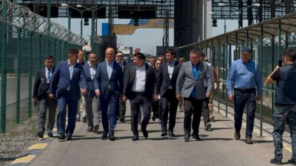 Роман Скляр отчитался в правительстве по транспортным проектам