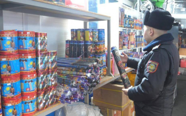 Полицейские начали проверку продавцов фейерверков