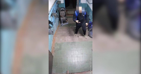 В Астане задержали курьера, работавшего на заграничных интернет-мошенников