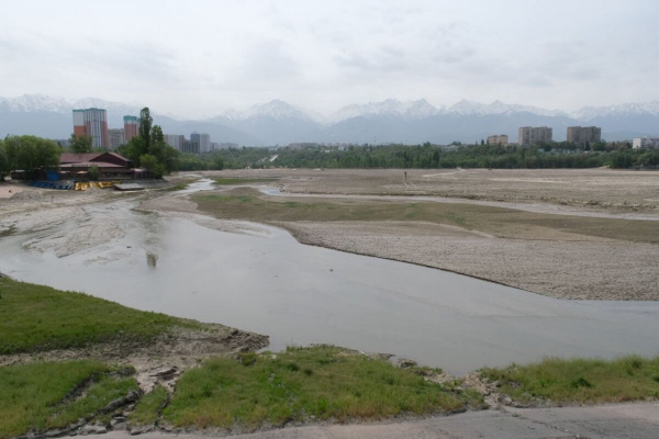 Куда пропали понтонные мосты с озера Сайран, рассказали в акимате Алматы