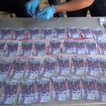 Казахстанца задержали после получения 5 млн тенге (видео)