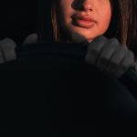 21-летняя казахстанка натворила дел почти на 1,5 млн тенге после пятничного вечера в компании