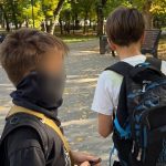 «Угрожал порезать лицо»: вооруженные ножом подростки напугали жителей Алматы (фото, видео)